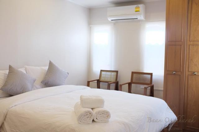 Baan Ongkharak Bed & Breakfast (Adults Only) กรุงเทพมหานคร ภายนอก รูปภาพ